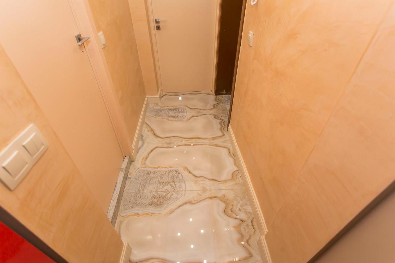 Elegant 2Bdr Apartment With A Balcony صوفيا المظهر الخارجي الصورة